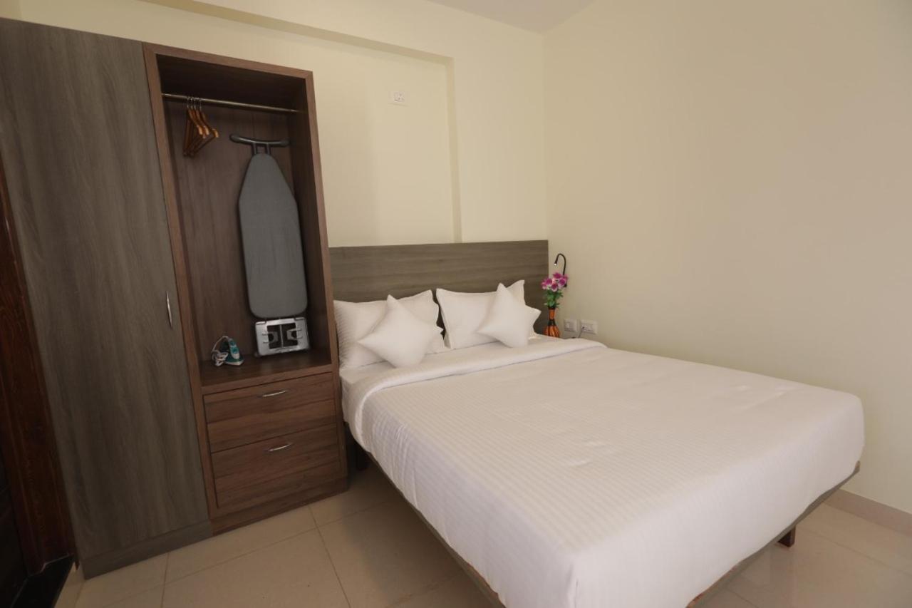 Elysian Grand Hotel Bangalore Extérieur photo